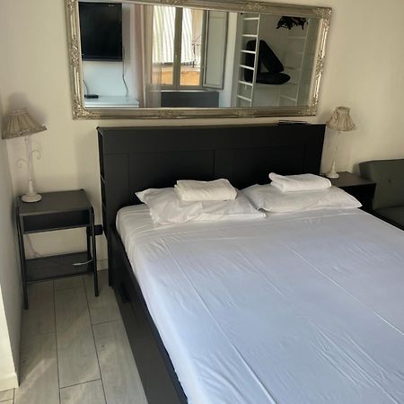 Suite &House Neapol Zewnętrze zdjęcie